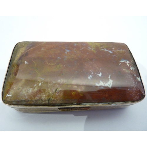 308 - A 19th century hardstone snuff box