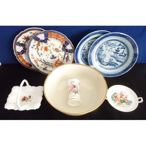 28 - A selection of porcelain to include early to late 19th century English, some 20th century and contin... 