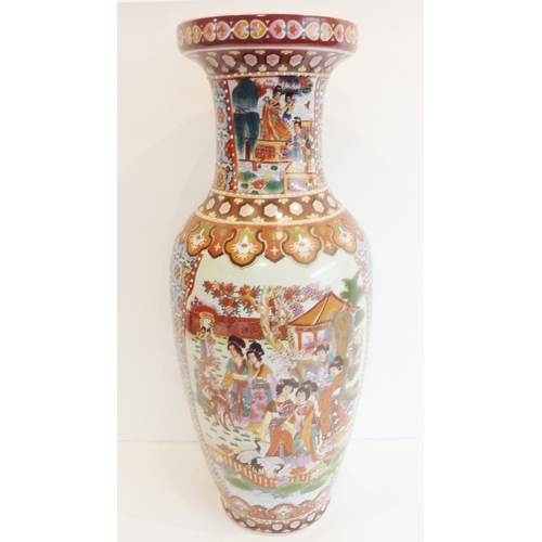 34 - An Oriental porcelain vase/umbrella stand