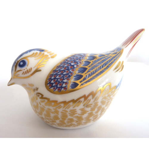 1 - A Royal Crown Derby paperweight modelled as a small wren-like bird ('gold' button)