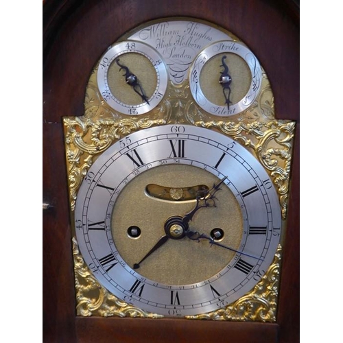 410 - A fine 18th century figured mahogany cased eight-day repeating bracket clock; the broken-arch dial h... 