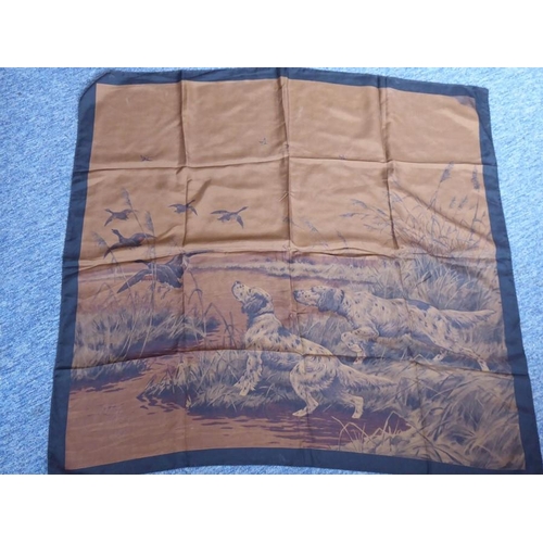 539 - Four pure silk scarves (two of the same pattern), in Hermès-style all in very good condition (approx... 