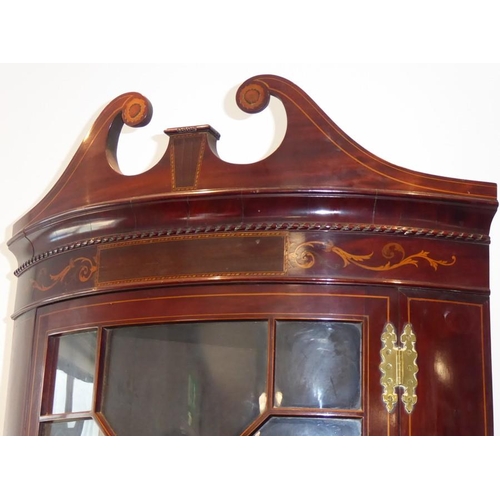 885 - A very fine late 18th century Sheraton period mahogany, marquetry and boxwood-strung bow-fronted fre... 