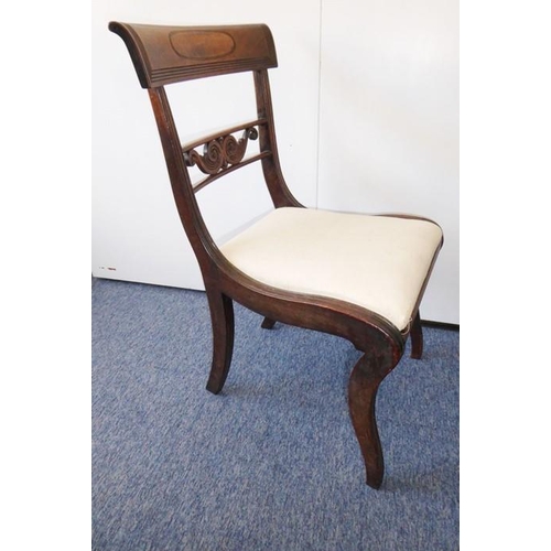 934 - A good set of seven (5+2) Regency-period mahogany dining chairs; the two carvers with concave, table... 