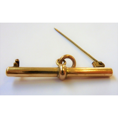 318 - A yellow-metal T-bar brooch