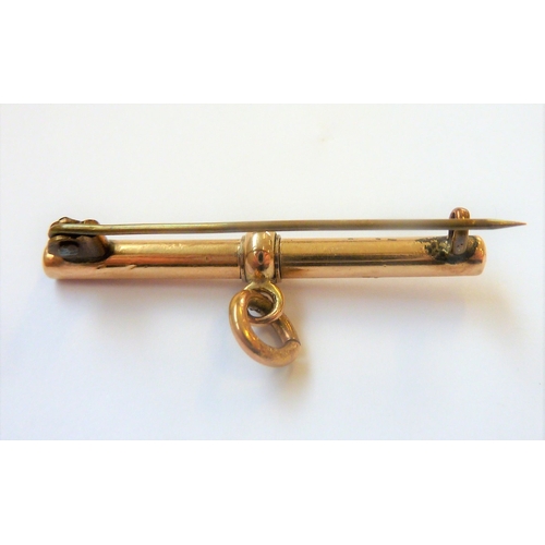 318 - A yellow-metal T-bar brooch