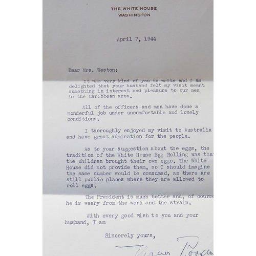 591 - An original wartime (WWII) letter sent from the White House, Washington to Mrs Weston from Eleanor R... 