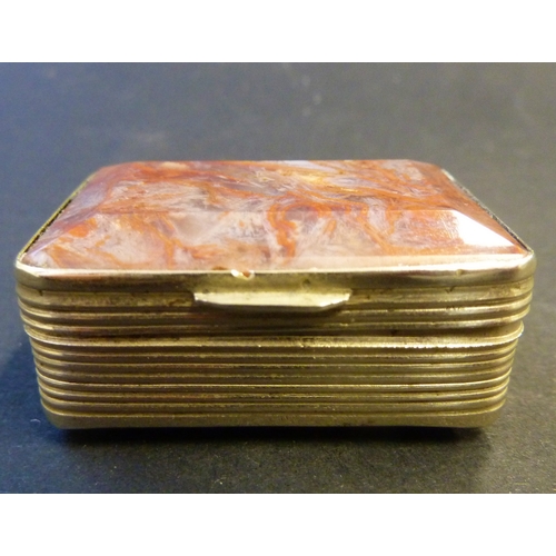 568 - A late 19th/early 20th century base metal snuff box with faceted rectangular Dendritic agate base an... 