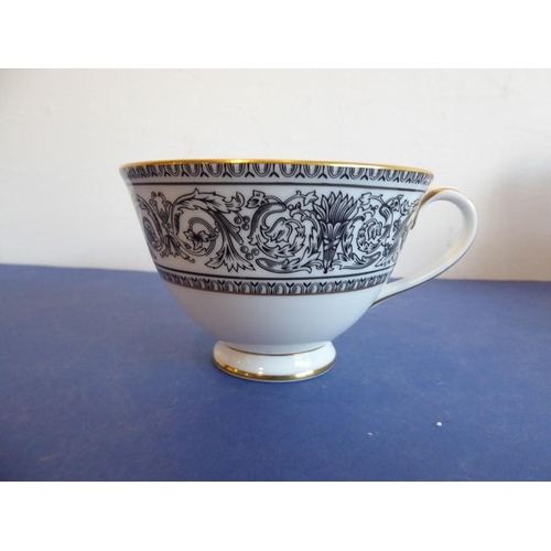 8 - A good Royal Doulton part tea service in the Baronet pattern (H.4999); comprising cups, saucers, tea... 