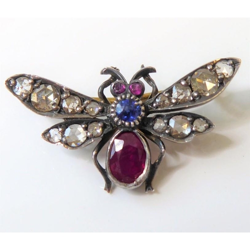 225 - A mid-Victorian gem-set bee/insect brooch, the four outstretched wings set with rose-cut diamonds, r... 