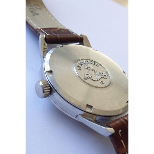 292 - A gentleman's Omega Seamaster steel-cased wristwatch; the signed dial with baton markers and Arabic ... 