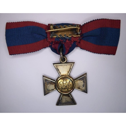 312 - The Royal Red Cross and Mons Star medal group awarded to Beatrice Jane Tanner (1879-1966) of the Que... 