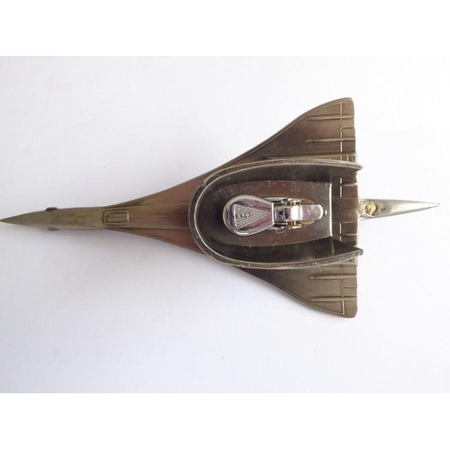 442 - An Air France Concorde table lighter (22cm wide and 7cm high)