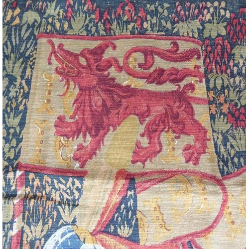 759 - A modern lined wall-hanging medieval-style tapestry depicting a knight in armour (177cm x 140cm)