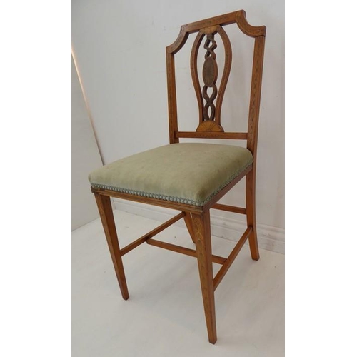 763 - A good pair of late 19th / early 20th century satinwood and marquetry bedroom chairs in Sheraton Rev... 