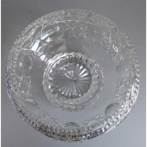 78 - A fine quality mid-20th century heavy hand-cut crystal rose bowl decorated with star and circular mo... 