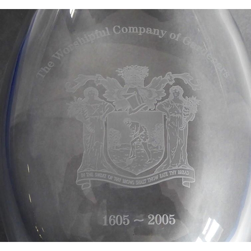 85 - A Dartington Crystal vase of ovoid section engraved with the crest of the Worshipful Company of Gard... 