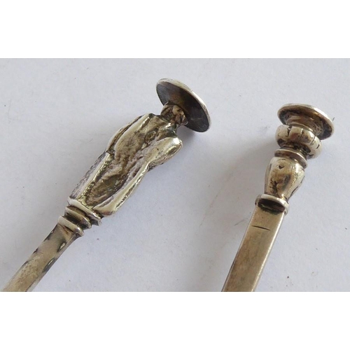 141 - Two early-style hallmarked silver (17th/18th century) seal top spoons; the slightly larger (18cm) wi... 