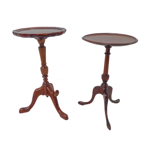 302 - Two reproduction mahogany wine tables on tripod bases, one with scallop edged top (29.5cm diameter x... 