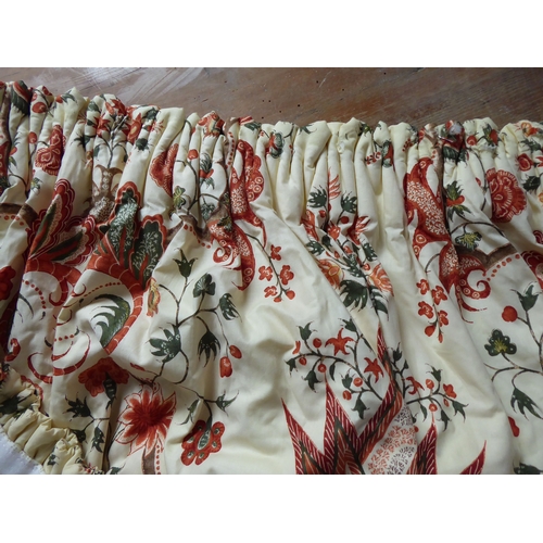 255 - Curtains, pelmets and a large bundle of material in a floral fabric from the famous French company M... 