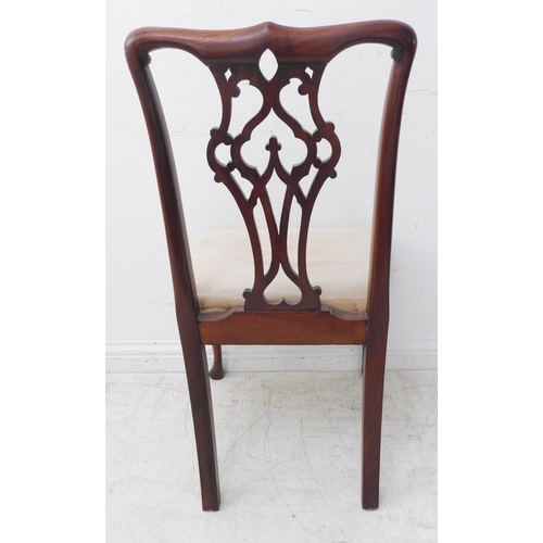 285 - A good set of six (4+2) late 19th/early 20th century Chippendale-style walnut dining chairs: each wi... 