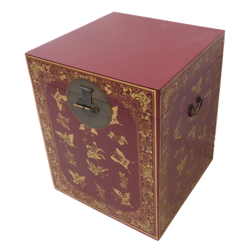 290 - A modern red lacquer and gilded oriental chest with carrying handles (probably Chinese) (45cm square... 