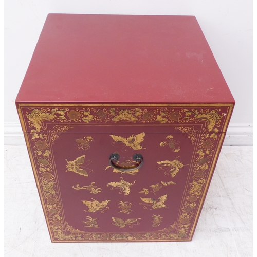 290 - A modern red lacquer and gilded oriental chest with carrying handles (probably Chinese) (45cm square... 