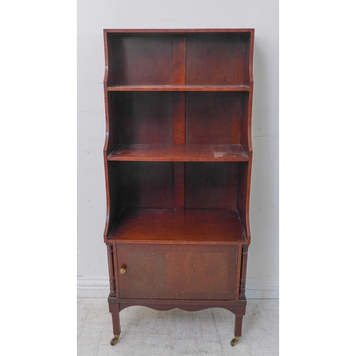 291 - A good early 20th century mahogany, crossbanded and rosewood-fronted waterfall-style bookcase: three... 