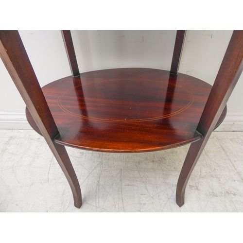 341 - An Edwardian period oval mahogany and satinwood crossbanded occasional table: raised on square boxwo... 