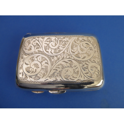 89 - An early 19th century hallmarked silver mustard of oval form and an unassociated hallmarked silver s... 