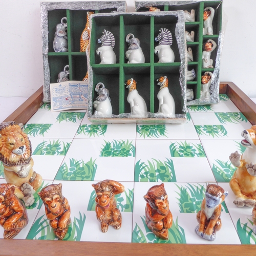 191 - A very rare c. 1968 chess set made by Giuseppe Ronzan & Sons (Italy) and retailed by Abercrombie & F... 