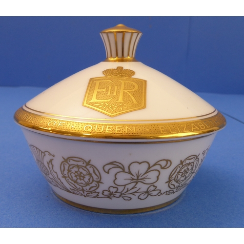 16 - An interesting selection of ceramics to include:
 an early 19th century two-handled Derby boat-shape... 