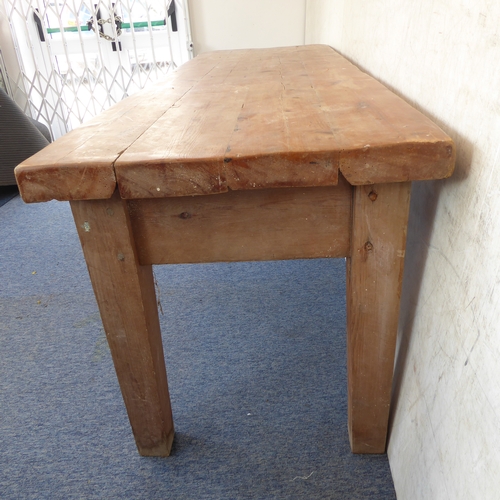 385A - A early 20th century pine farmhouse style kitchen table on square tapering legs (220cm wide x 77cm d... 