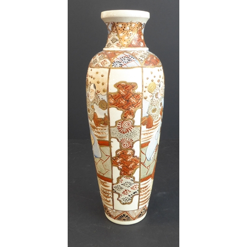 44 - A circa 1900 decorative Japanese satsuma vase (30 cm high)