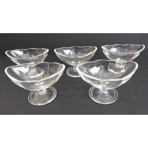 61 - A good selection of quality dessert glassware comprising:
 3 Waterford crystal stemmed bowls (16 cm ... 