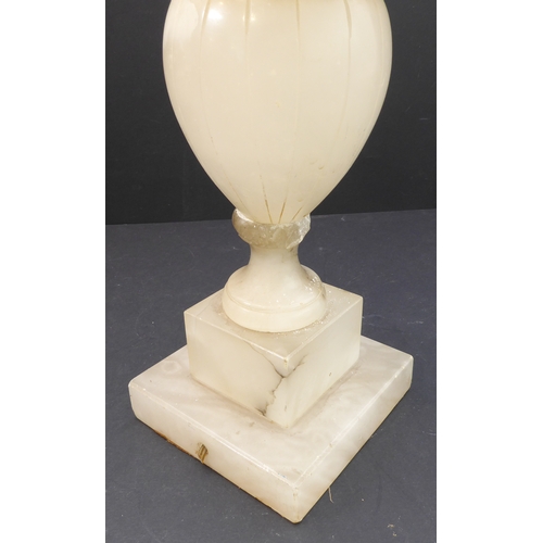403 - An early 20th century carved onyx table lamp (37cm high excluding brass electrical fitting)
