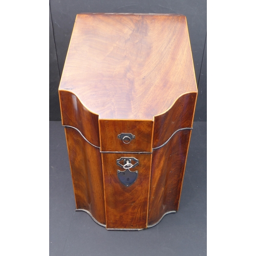 401 - An 18th century serpentine-fronted mahogany and boxwood strung knife box with original interior: the... 