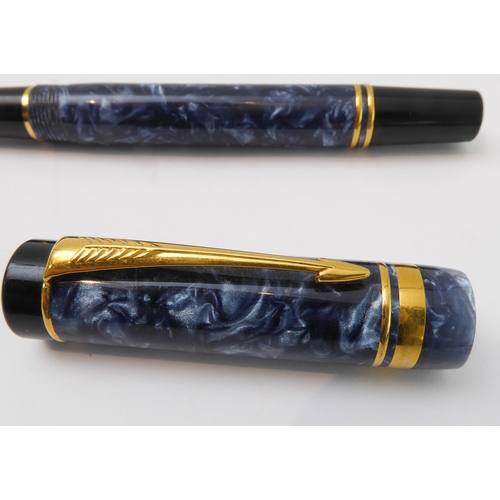 139 - A mixed lot comprising:
 a gold-mounted oval cameo brooch marked 'K14':
 a pair of faux-diamond drop... 