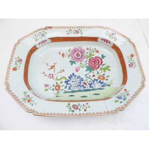 68 - Ten late 18th to early 19th century Chinese export porcelain wares:
 an underglaze blue and white mo... 