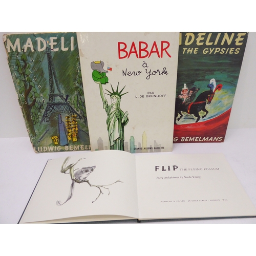 386 - A mixed lot of 29 books to include 19 children's books:
 James Danziger - 'Beaton' (Secker & Warburg... 