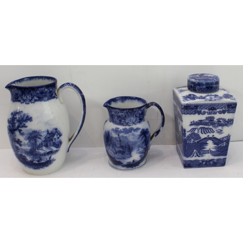 29 - An interesting selection of 24 pieces to include:
 a Myott Son & Co pottery jug in High Art Deco sty... 