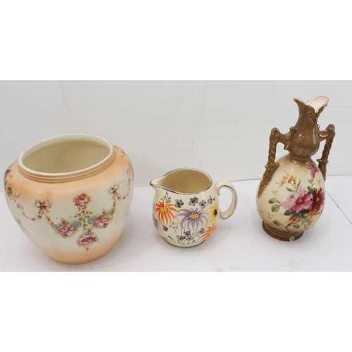 29 - An interesting selection of 24 pieces to include:
 a Myott Son & Co pottery jug in High Art Deco sty... 