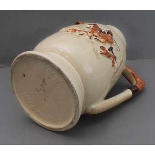 41 - A mixed lot of eight hunting themed pieces:
 1. a three-piece ceramic tea service with foxhunting de... 