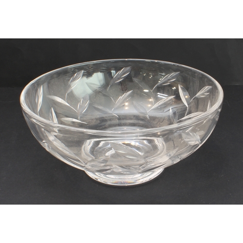55 - A large Art Deco style clear-glass flowerhead-shaped punch bowl (41.5 diameter x 16.5 cm high) with ... 