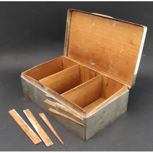 85 - A large hallmarked silver cigar box: compartmentalised cedarwood interior; maker's mark for Mappin &... 