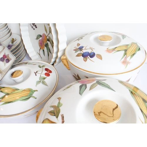 12 - A Royal Worcester 'Evesham' dinner service comprising:
 12 x 26 cm, 12 x 23.5 cm, 12 x 21.5 cm and 1... 