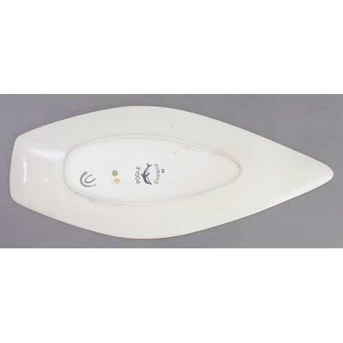 33 - Two Poole Pottery spear dishes, both shape 82 and approx. 43 x 17.5 cm