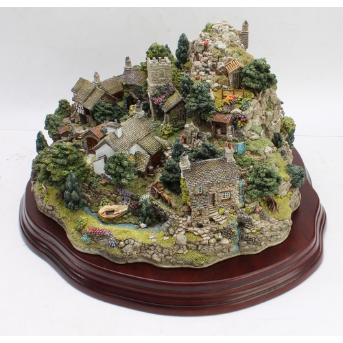 185 - An extremely large (approximately 30 cm wide) limited edition (0163/3000) Lilliput Lane model, 'Coni... 