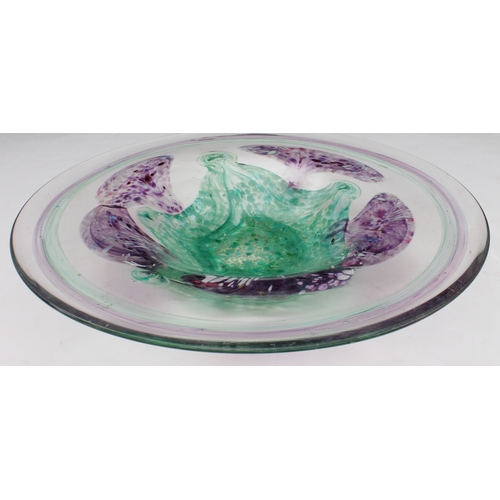 40 - Two glass bowls:
 1. a fine quality large Murano-style glass bowl signed Shirley Cloete 1986, centra... 