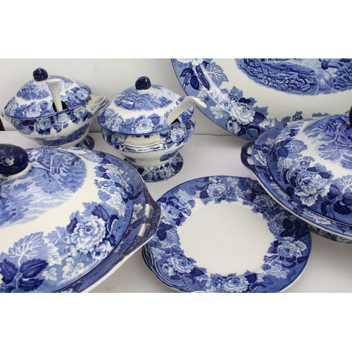 18 - An extensive early 20th century Wood's Ware 'English Scenery' dinner service:
 12 x 25.5, 11 x 23 an... 